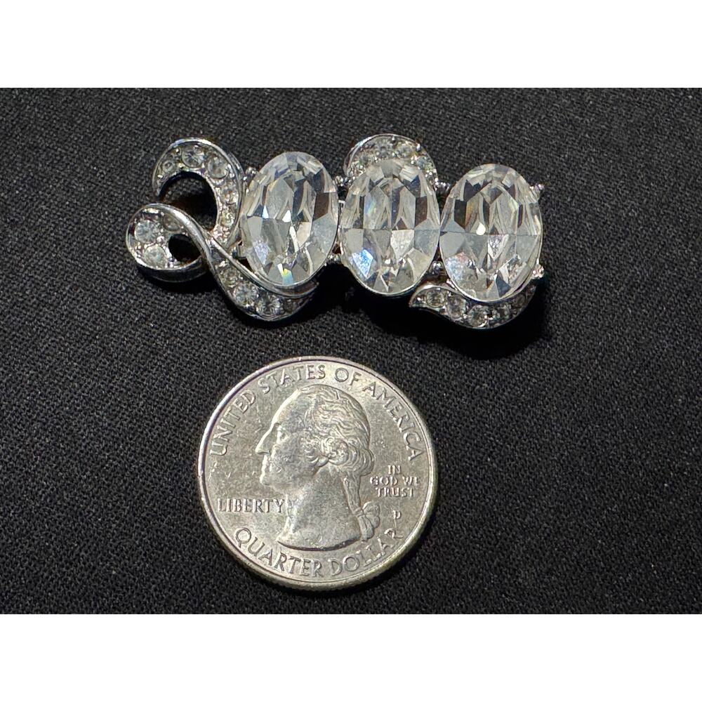 Vintage Joan Rivers Millenium 2k Rhinestone Brooch - Picture 3 of 5
